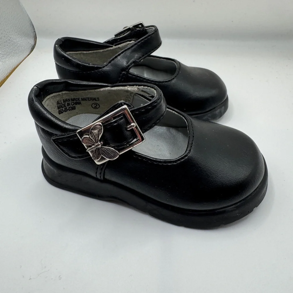 Circo Toddler 2 Girls Black Mary Jane Dress Shoes with Strap and Rounded Toe